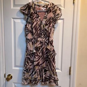 Bar lll size 6 pink brown short sleeve ruffle dress